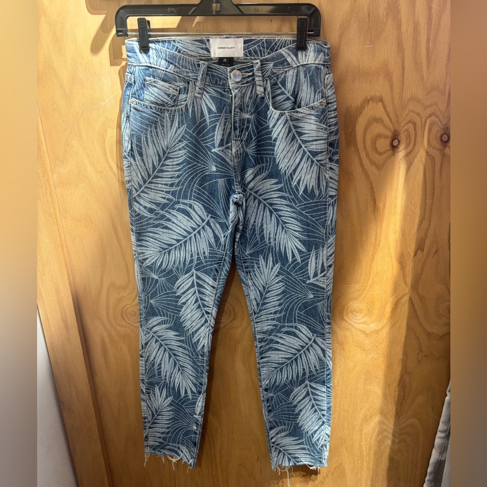 Current/Elliott Blue Leaf Pattern Cropped Jeans - image 1